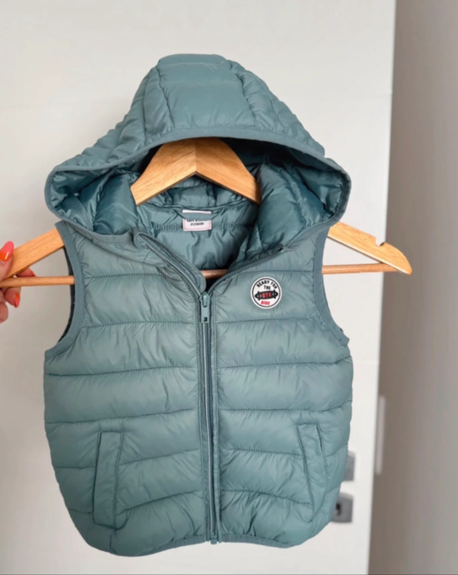 Nuevo | abrigo de bebé sin mangas con capucha impermeable verde | TAO | 18 meses 86cm – photo 2
